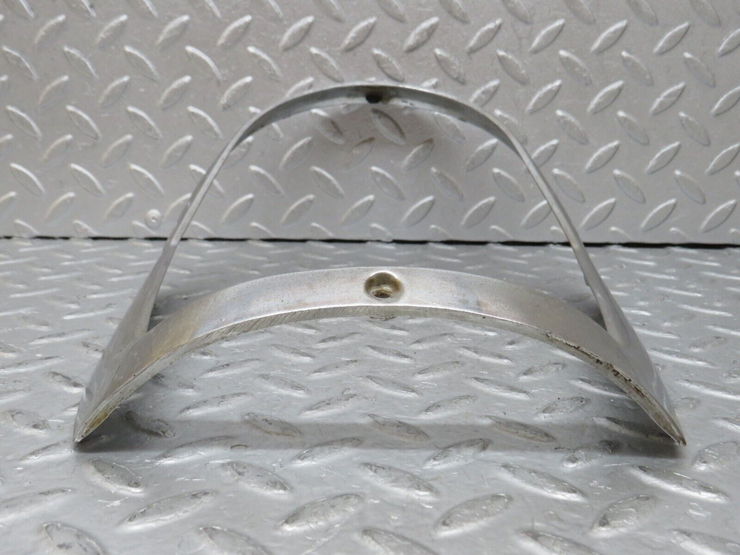 35752 Mercedes-Benz W108 Headlight Chrome Frame
