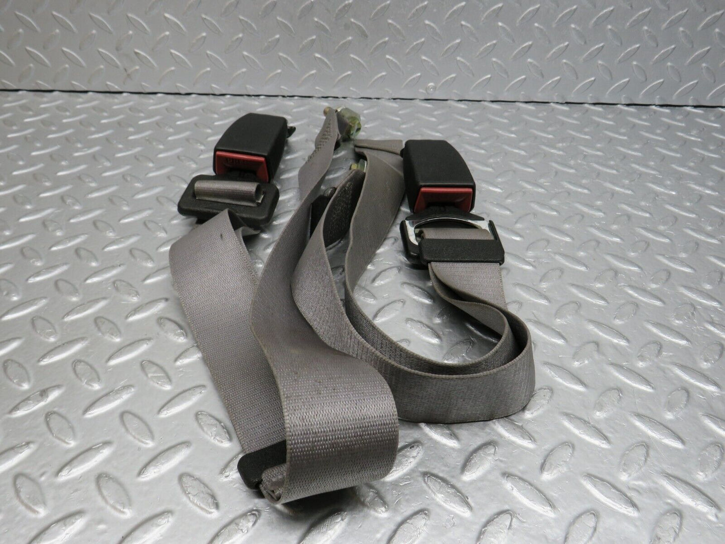 39791 Mercedes-Benz R129 320SL Coupe Rear Seat Belt With Buckles 1298600085 1298600369