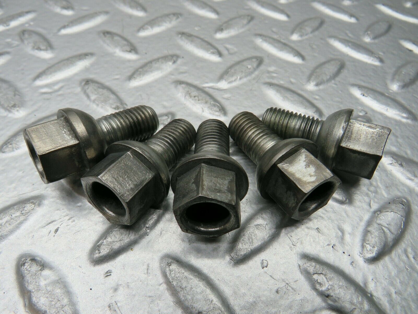 22928 Mercedes-Benz 5x Alloy Wheel Lug Bolt M12x1.5