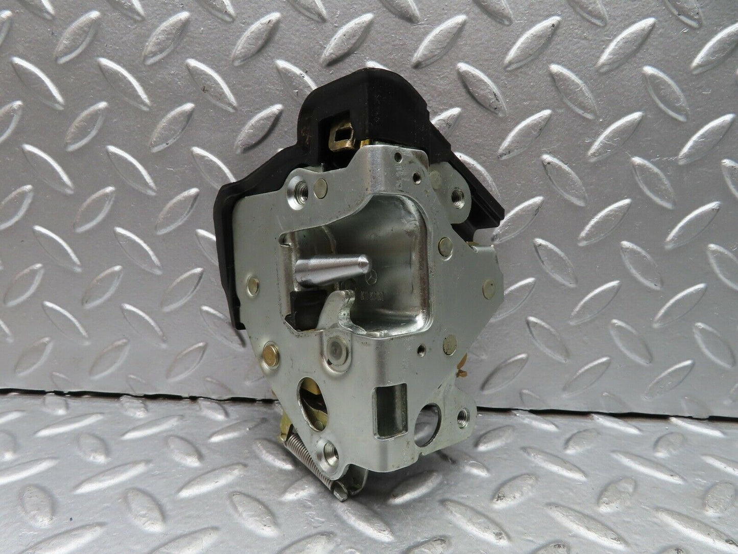 21057 Mercedes-Benz W123 230E Rear Left Door Lock Mechanism 1237330108