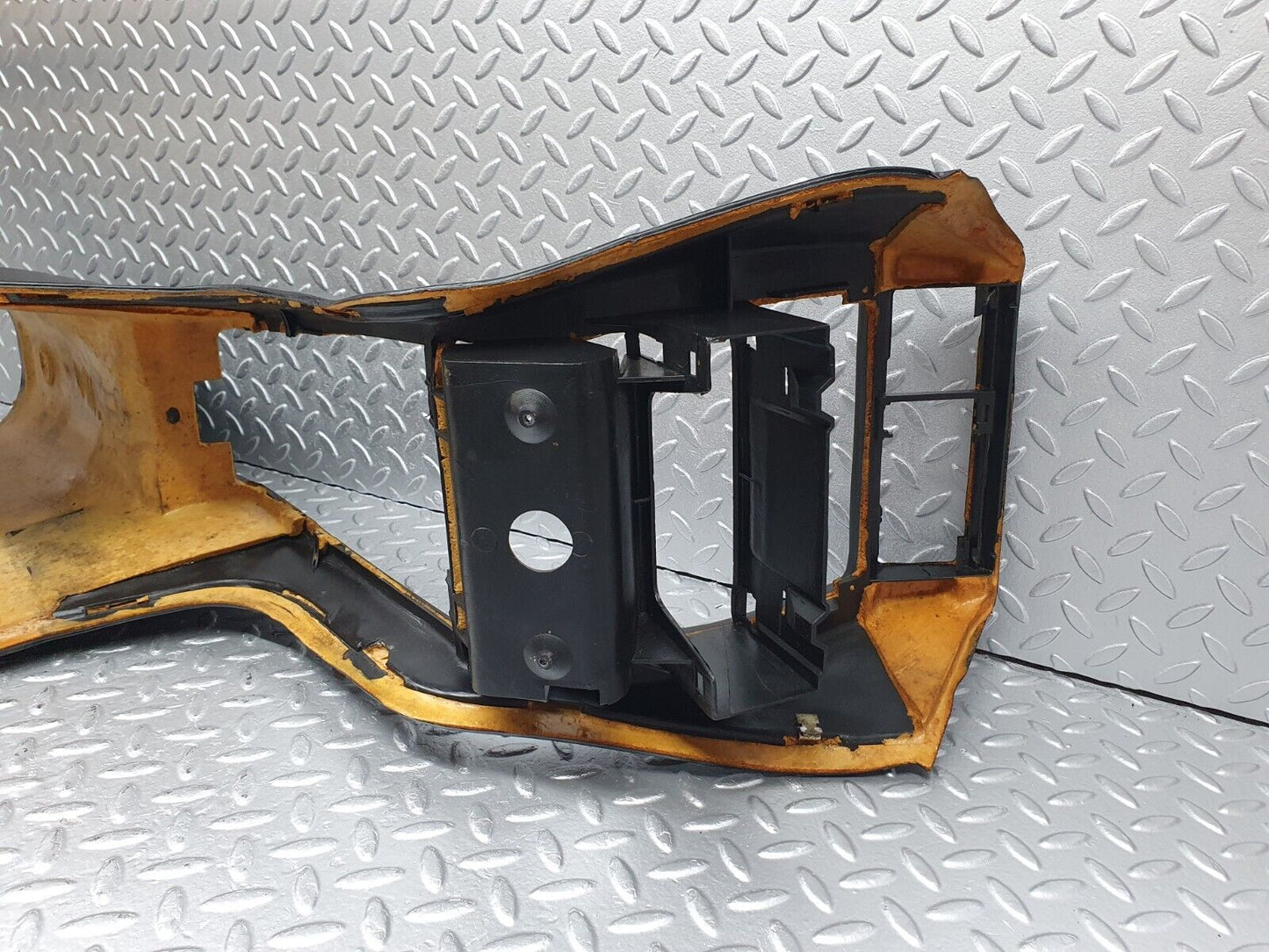40812 Mercedes-Benz W123 300D Centre Console Black
