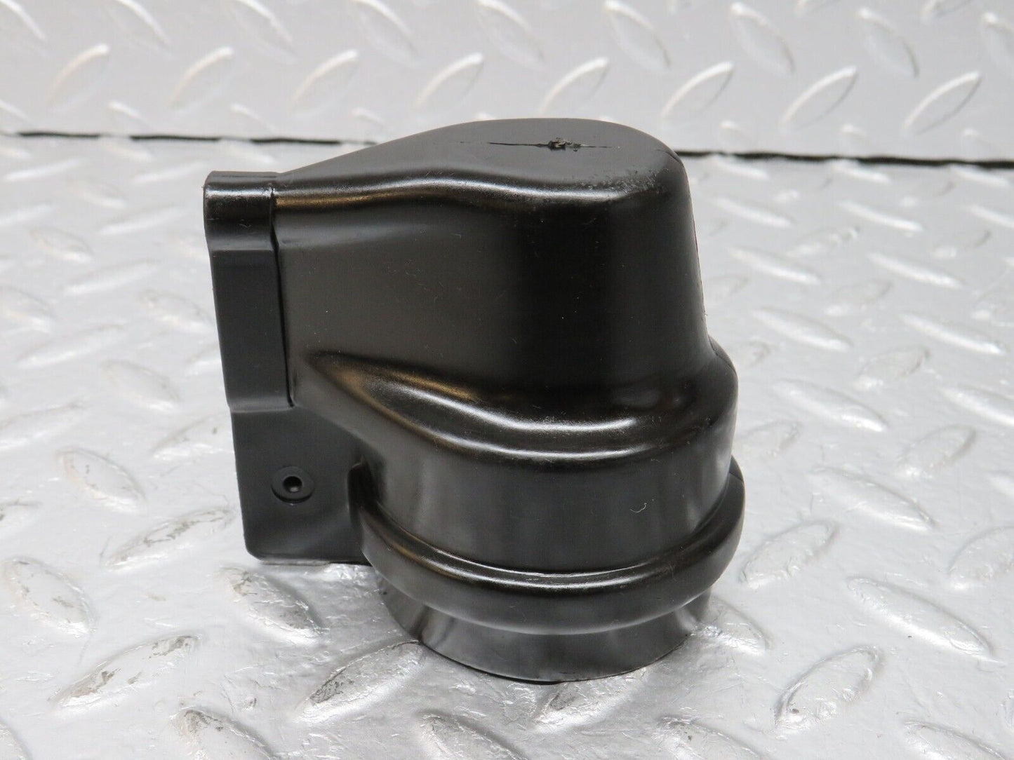 33622 Mercedes-Benz W201 190E 2.0L Ignition Coil Protective Cap 0001581785