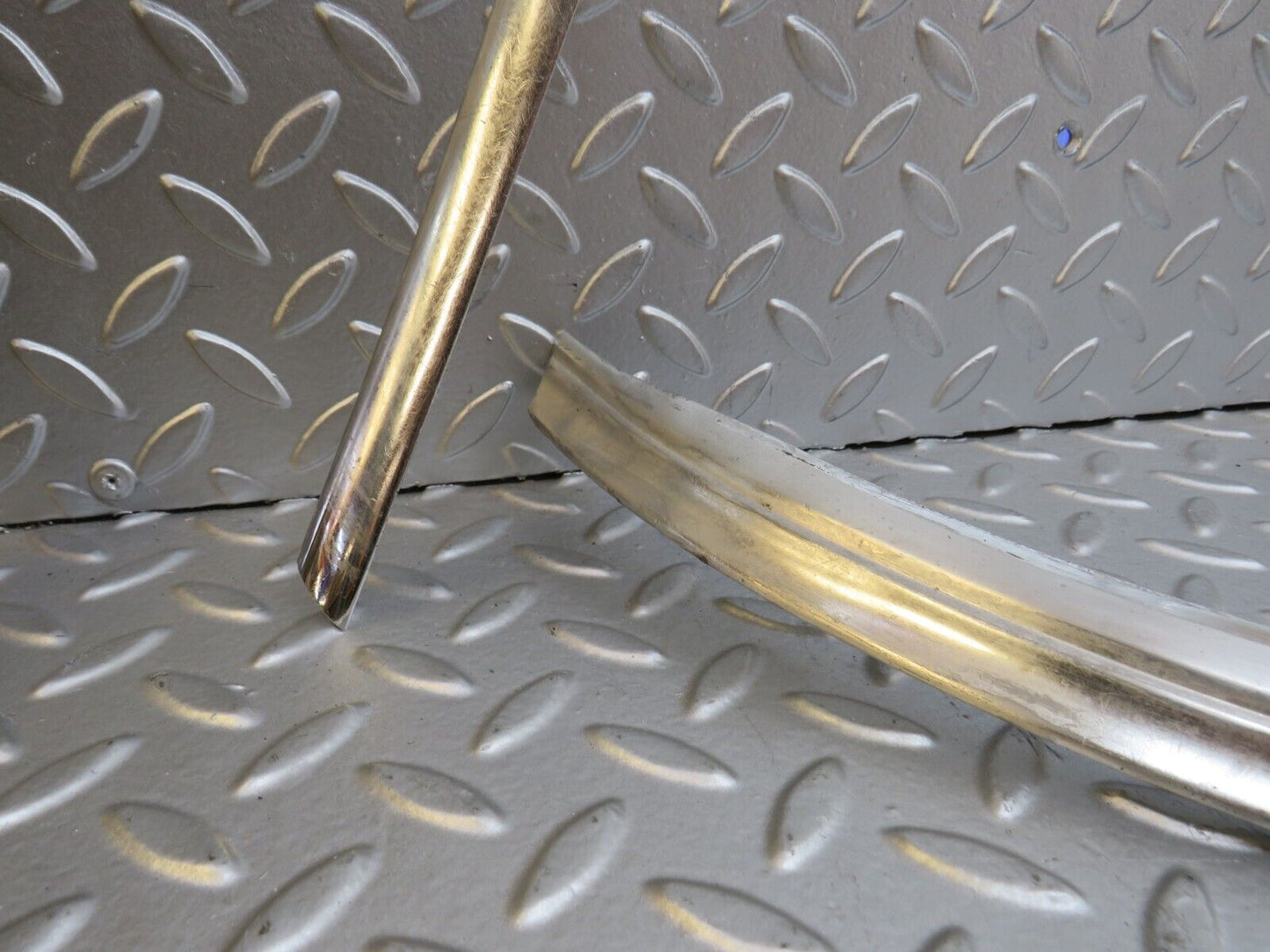 35797 Mercedes-Benz W108 Front Windscreen Chrome Frame