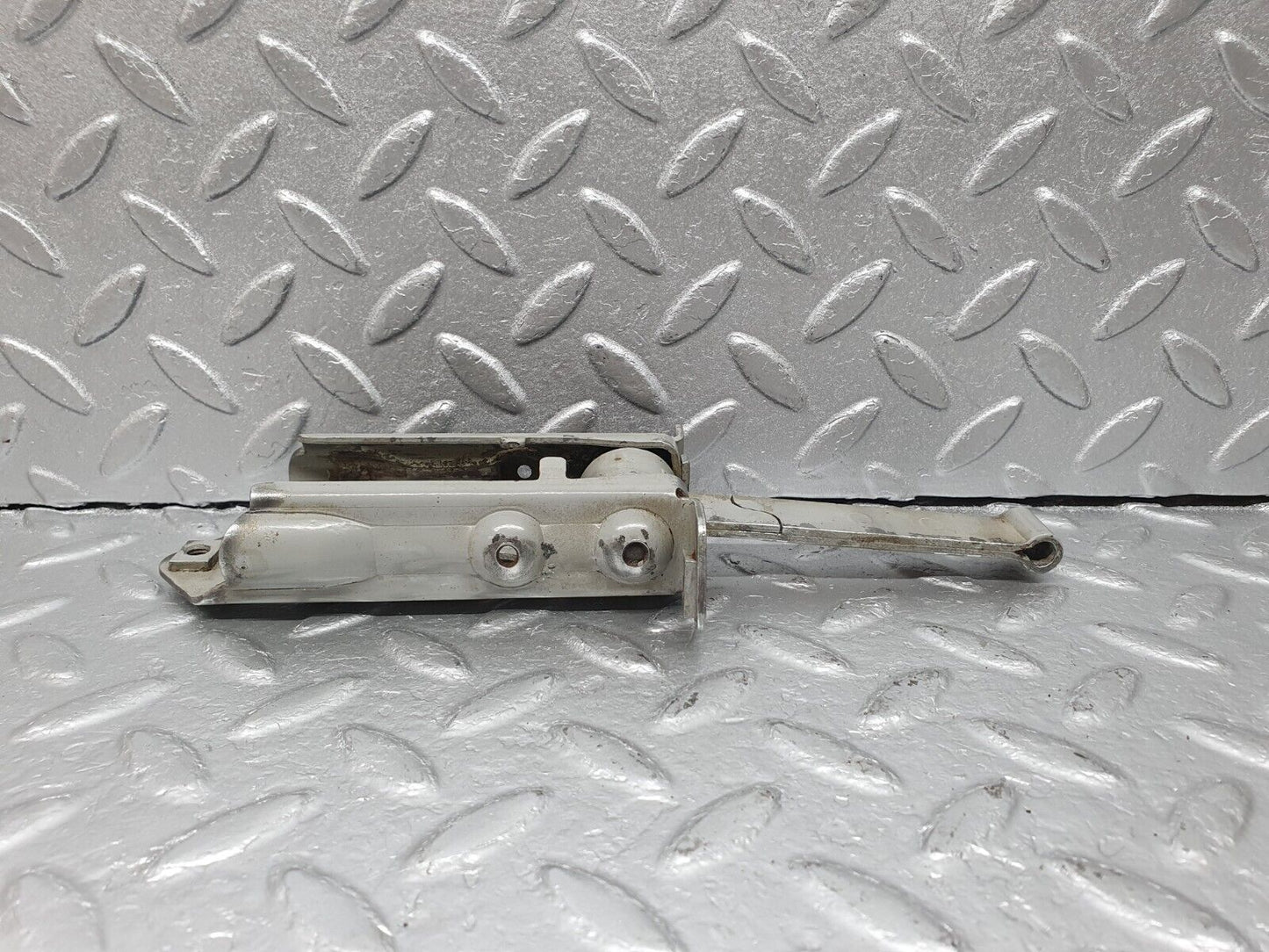41537 Mercedes-Benz W124 200E Door Safety Check Strap