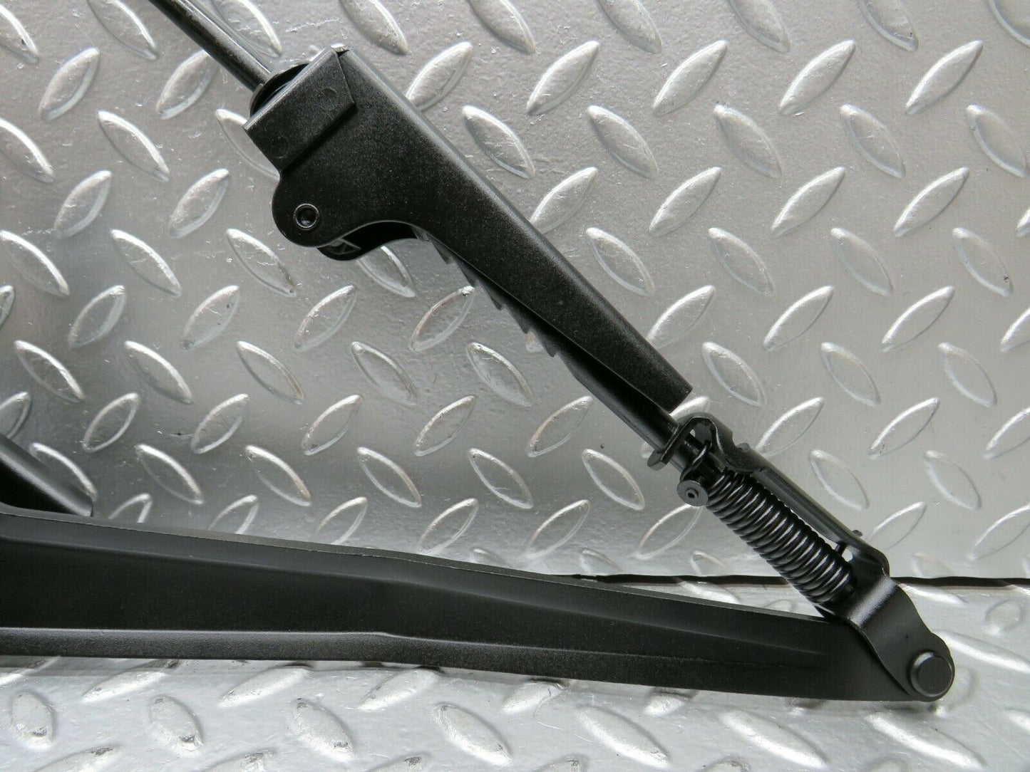 23061 Mercedes-Benz C123 230CE Coupe Handbrake Regulator