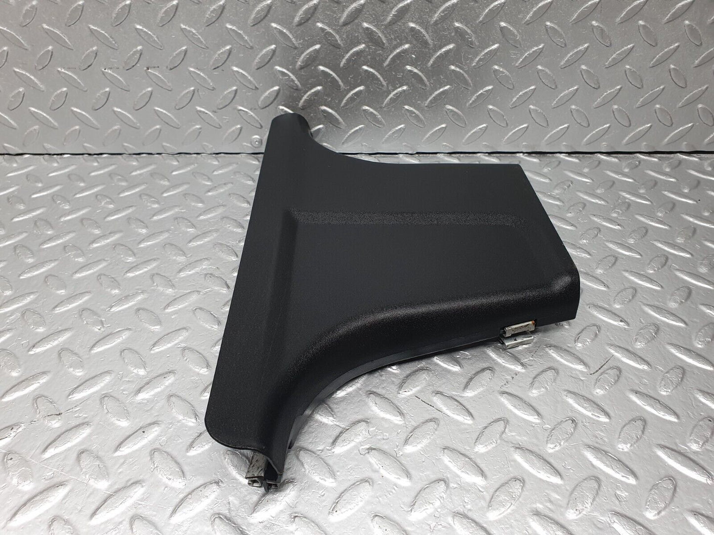 41780 Mercedes-Benz W202 C200 B Pillar Bottom Cover Left 2026902330