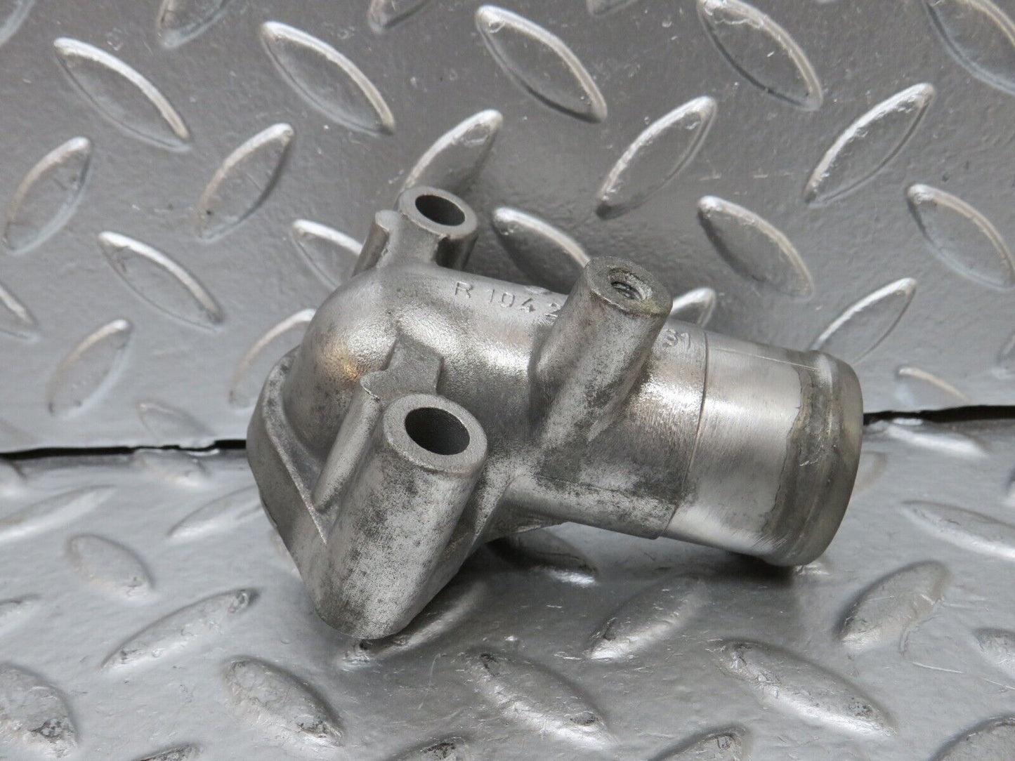 24855 Mercedes-Benz W140 S320 Coolant Flange Pipe 1042030431