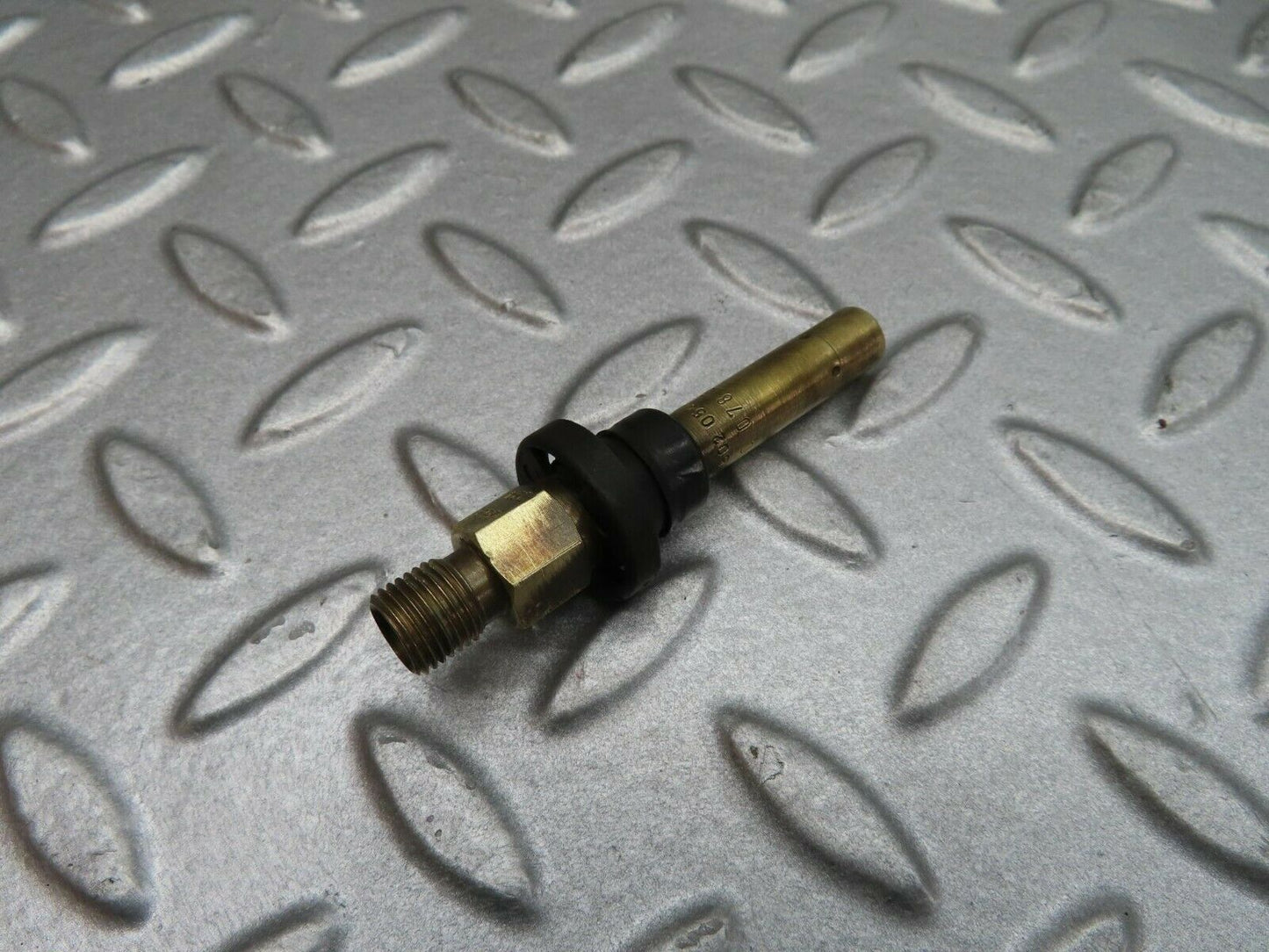 12171 Mercedes-Benz R129 300SL Coupe Fuel Injector 0437502054