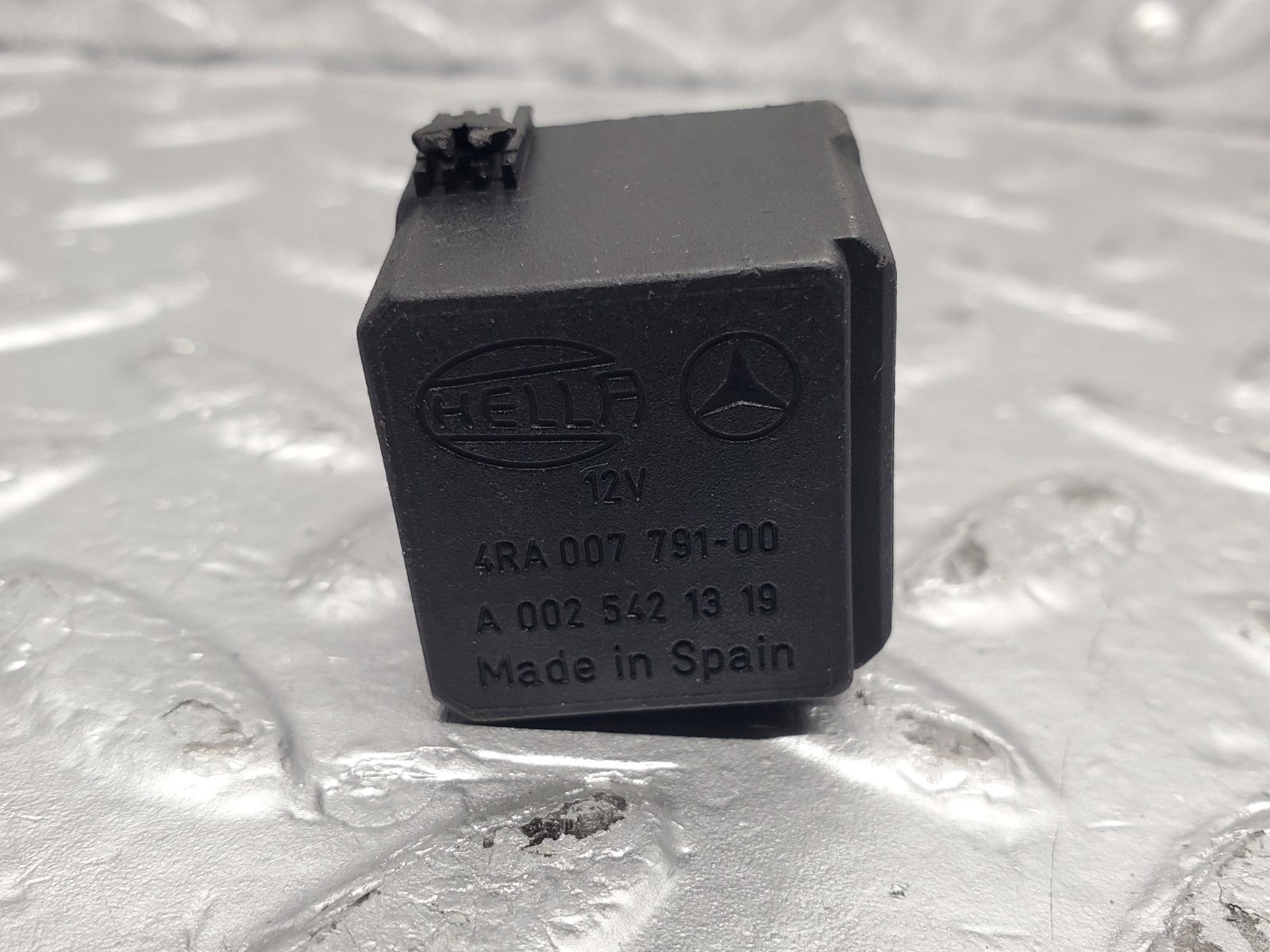 46304635
