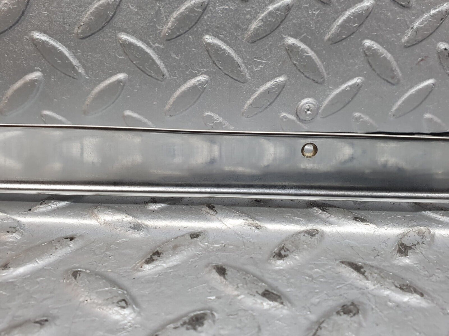 41261 Mercedes-Benz W126 300SE Roof Chrome Trim Right Side