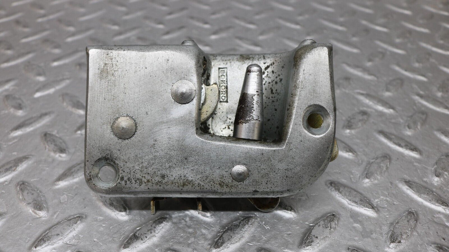 37266 Mercedes-Benz W109 300SEL Front Right Door Lock Mechanism