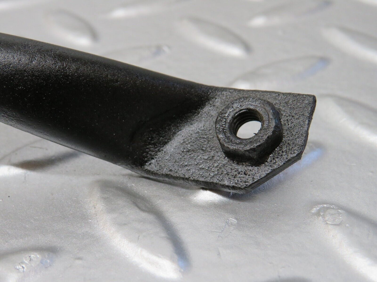 34604 Mercedes-Benz C126 380SEC Coupe Horn Bracket