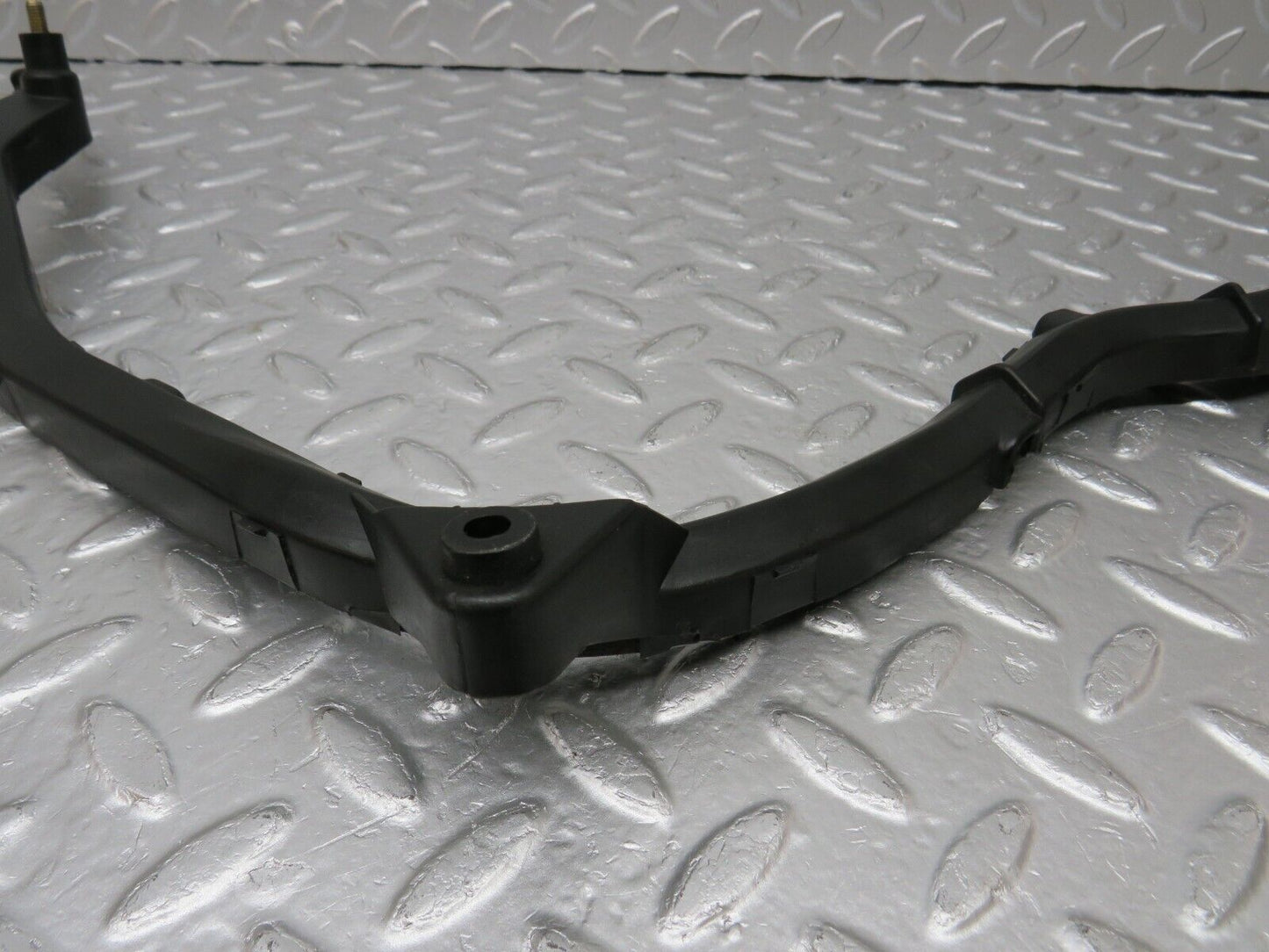 34105 Mercedes-Benz W124 260E Engine Wire Bracket Holder 1031590213