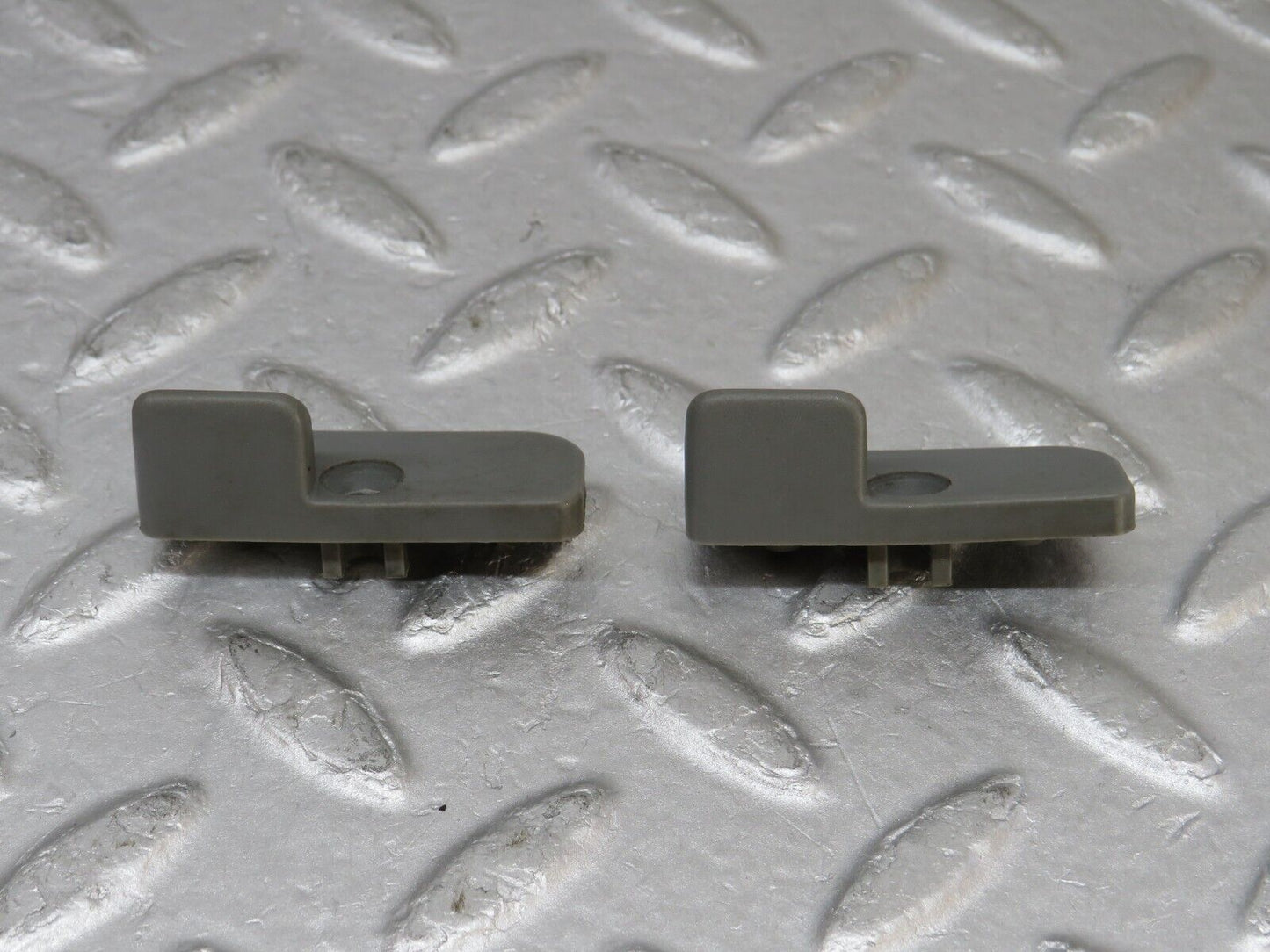 36036 Mercedes-Benz W126 420SE Parcel Shelf Storage Lid Latch 2x 1268460044
