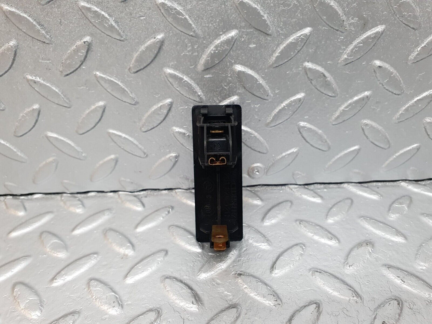 40887 Mercedes-Benz W126 300SE Trunk Boot Light Switch 2018201211