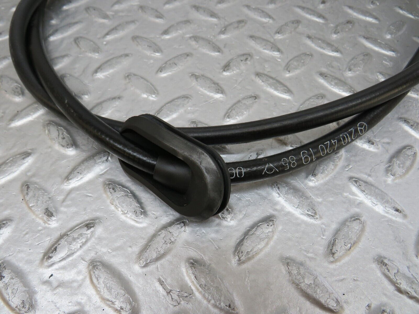 35011 Mercedes-Benz W210 320E Handbrake Cable 2104201985