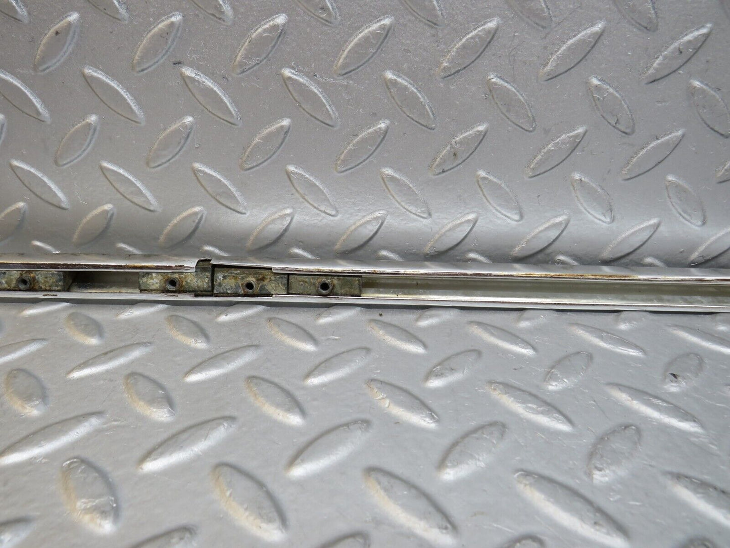 36952 Mercedes-Benz C126 420SEC Coupe Trunk Lid Handle Chrome
