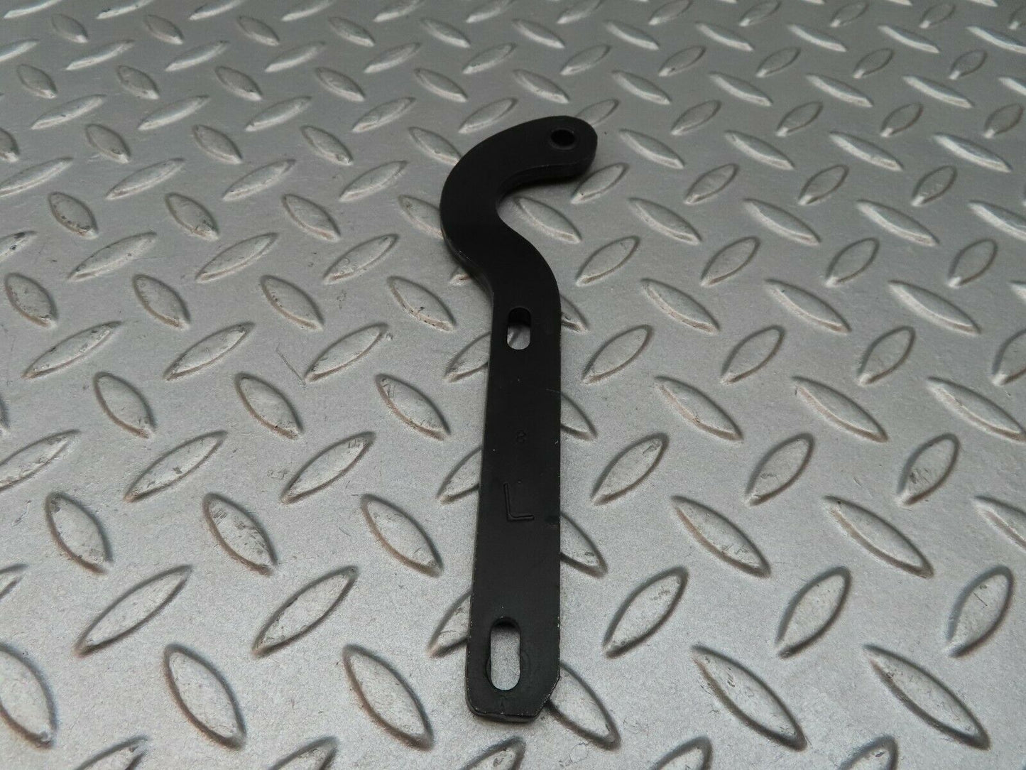 3624 Mercedes-Benz W115 220D Left Bonnet Hinge Support