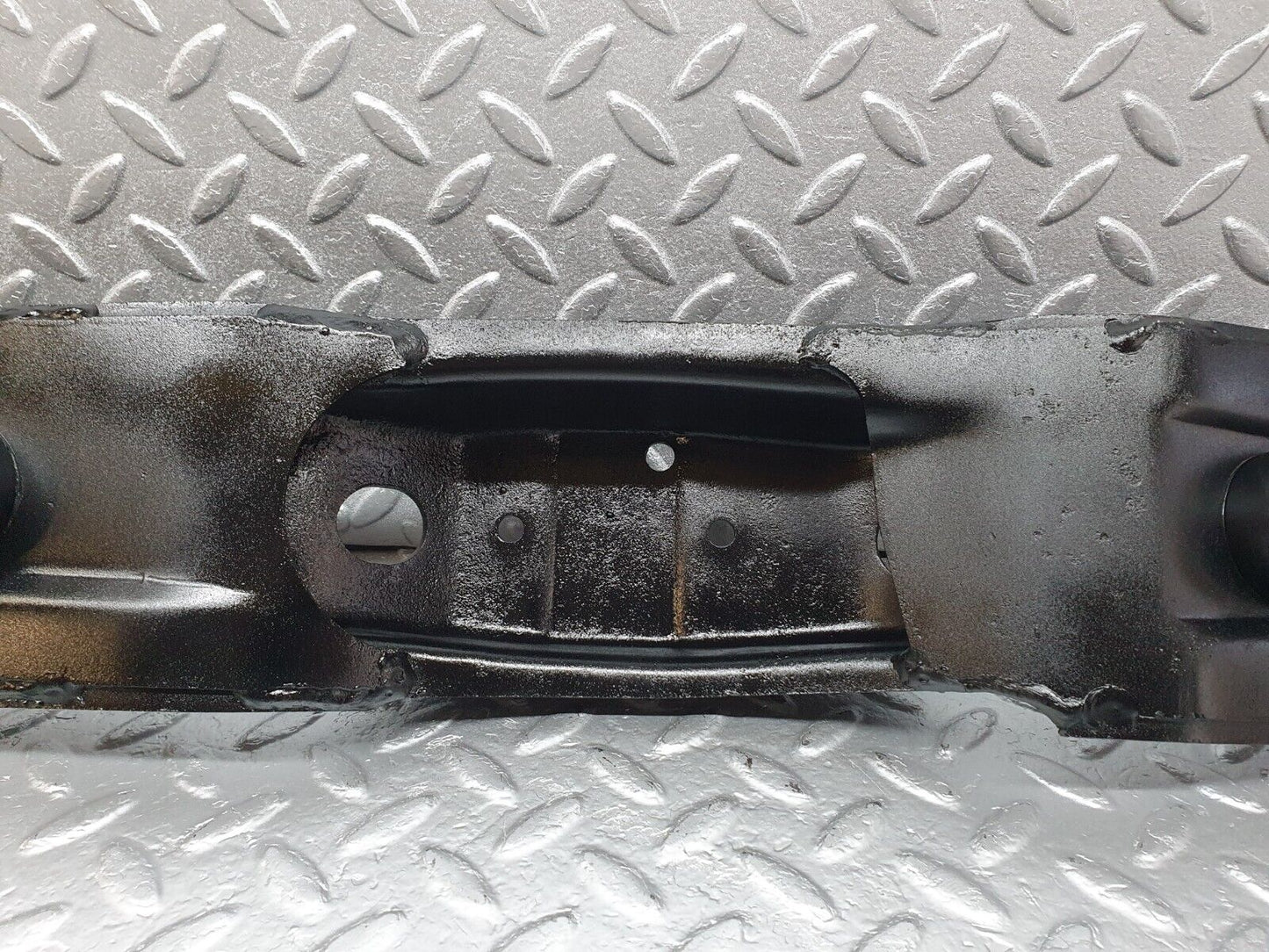 43166 Mercedes-Benz W108 280SE Gearbox Mount Bracket 1089870440 1089870740