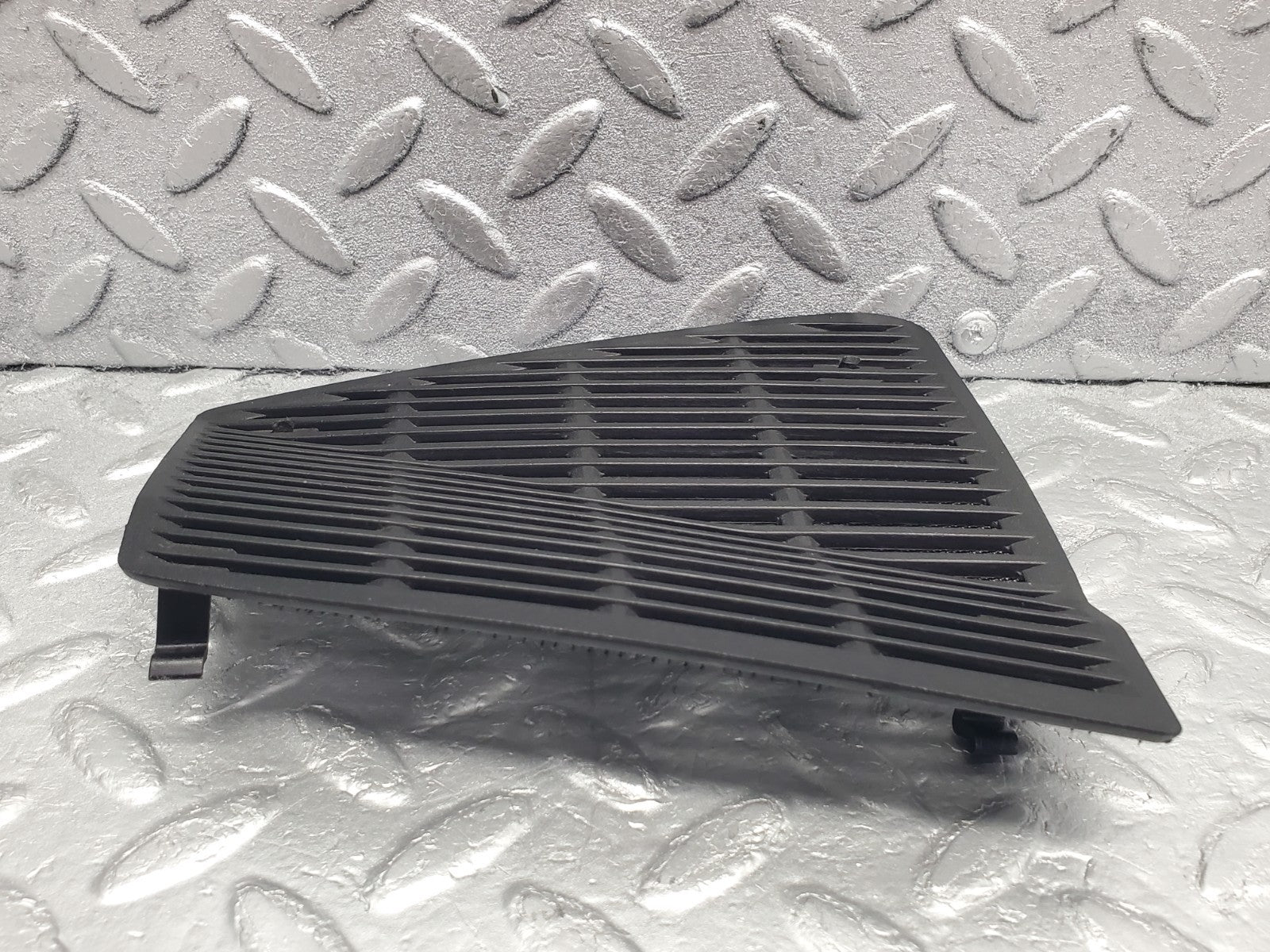 W201 Baby Benz dashboard speaker cover right side used OEM