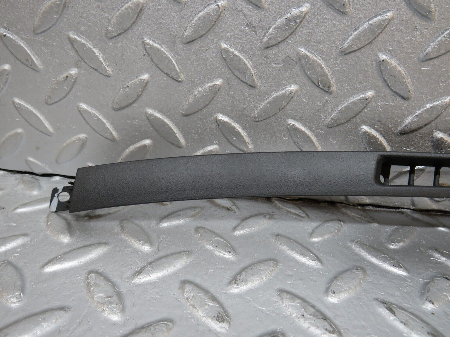 39685 Mercedes-Benz R129 320SL Coupe Dashboard Air Vent Trim Left 129689118