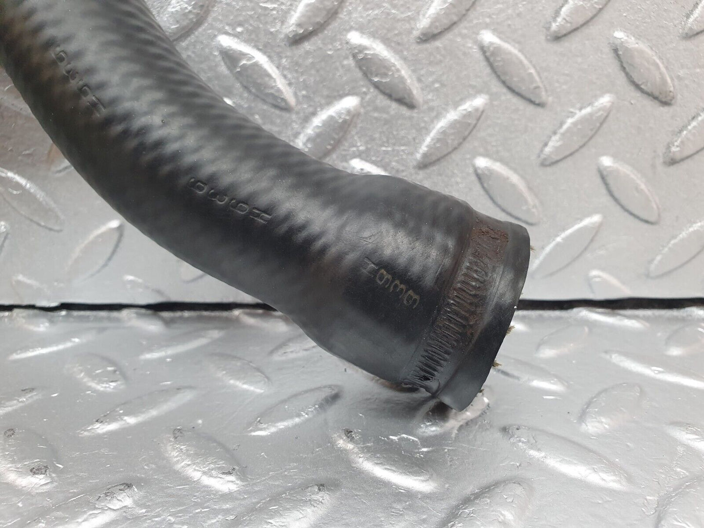 42810 Mercedes-Benz W201 190 2.0L Radiator Hose Pipe 2015012182