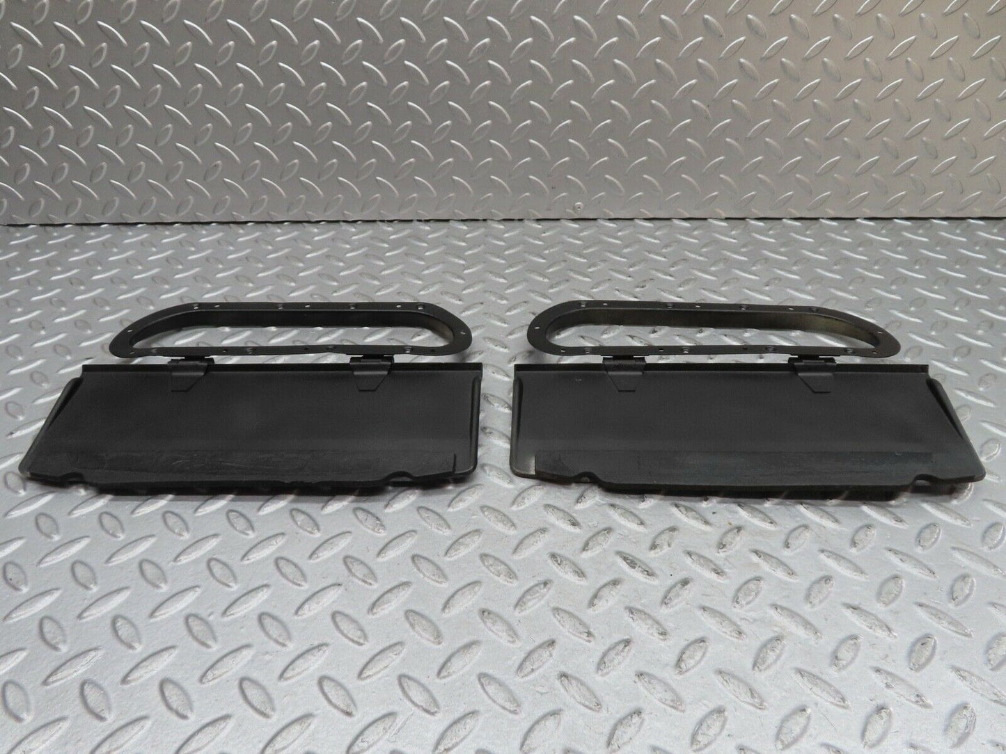 16806 Mercedes-Benz C107 380SLC Air Vent Door
