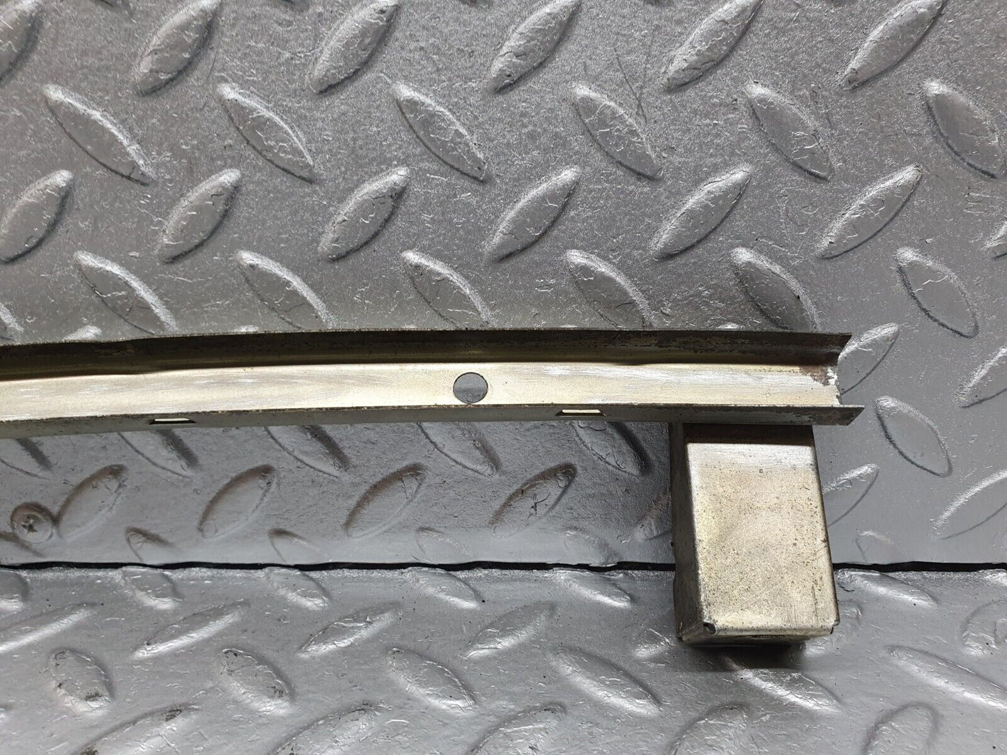 41067 Mercedes-Benz W126 300SE Rear Left Door Window Channel