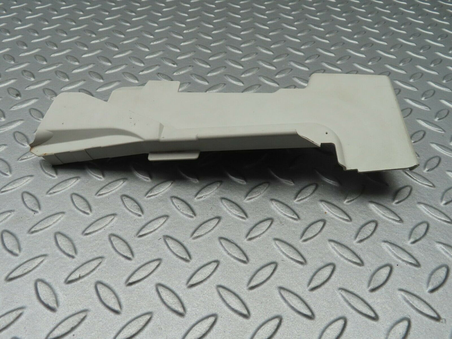 5289 Mercedes-Benz W124 230E Lock Cover Front Right 1247231408