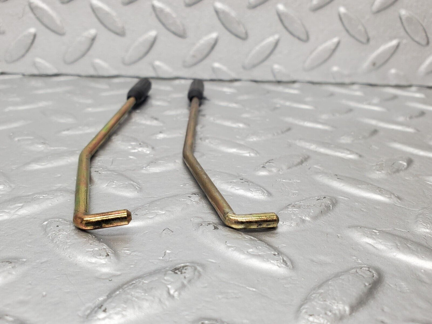 46152 Mercedes-Benz W124 Front Door Lock Knob Pair