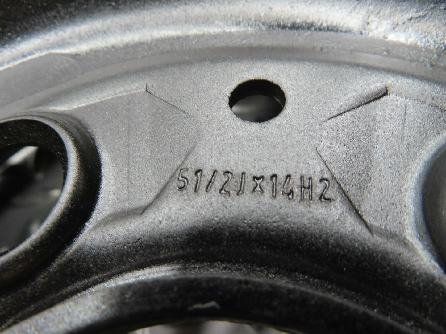 13762 Mercedes-Benz Steel Wheel 5.5Jx14H2 ET30 5x112 1234000302