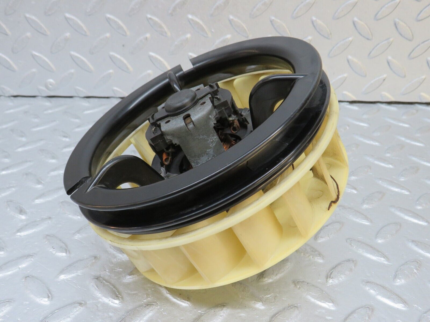 37534 Mercedes-Benz W109 300SEL Heater Blower Motor