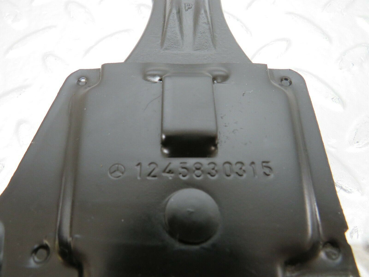 24416 Mercedes-Benz S124 220TE Wagon Bilstein Car Jack 1245830315