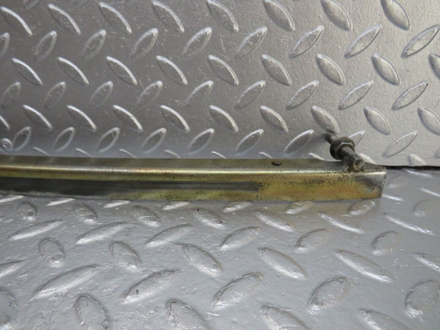 34303 Mercedes-Benz C126 380SEC Coupe Front Left Door Window Channel