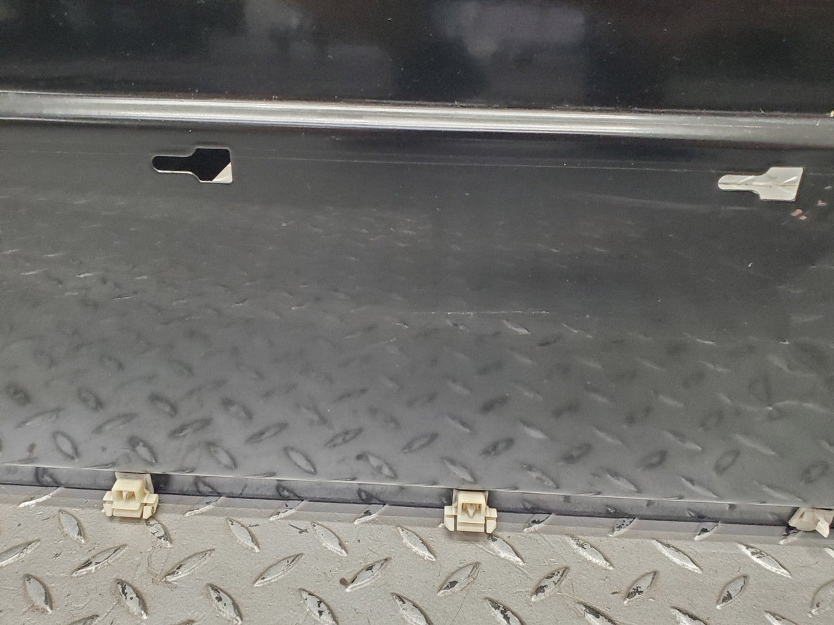 W201 Baby Benz front left door used OEM