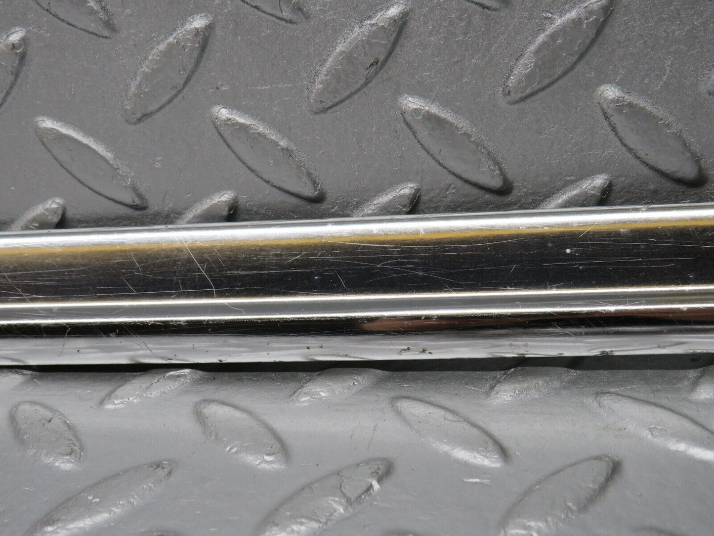 39108 Mercedes-Benz R107 500SL Left Door Chrome Trim