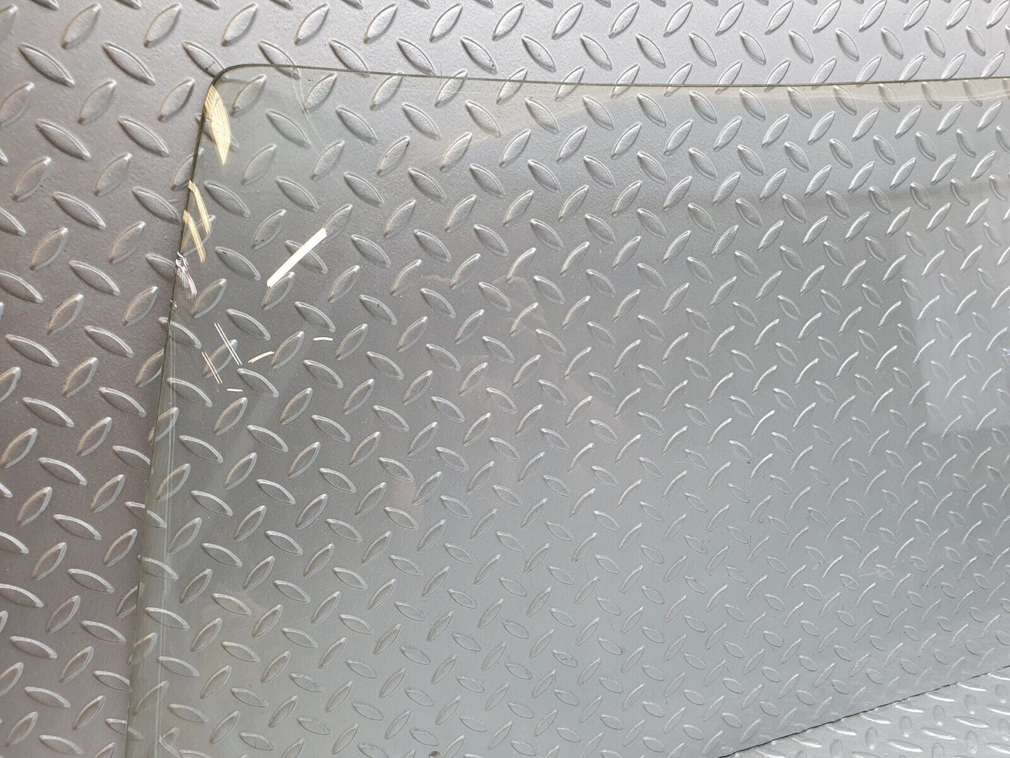 43222 Mercedes-Benz W108 280SE Front Windscreen