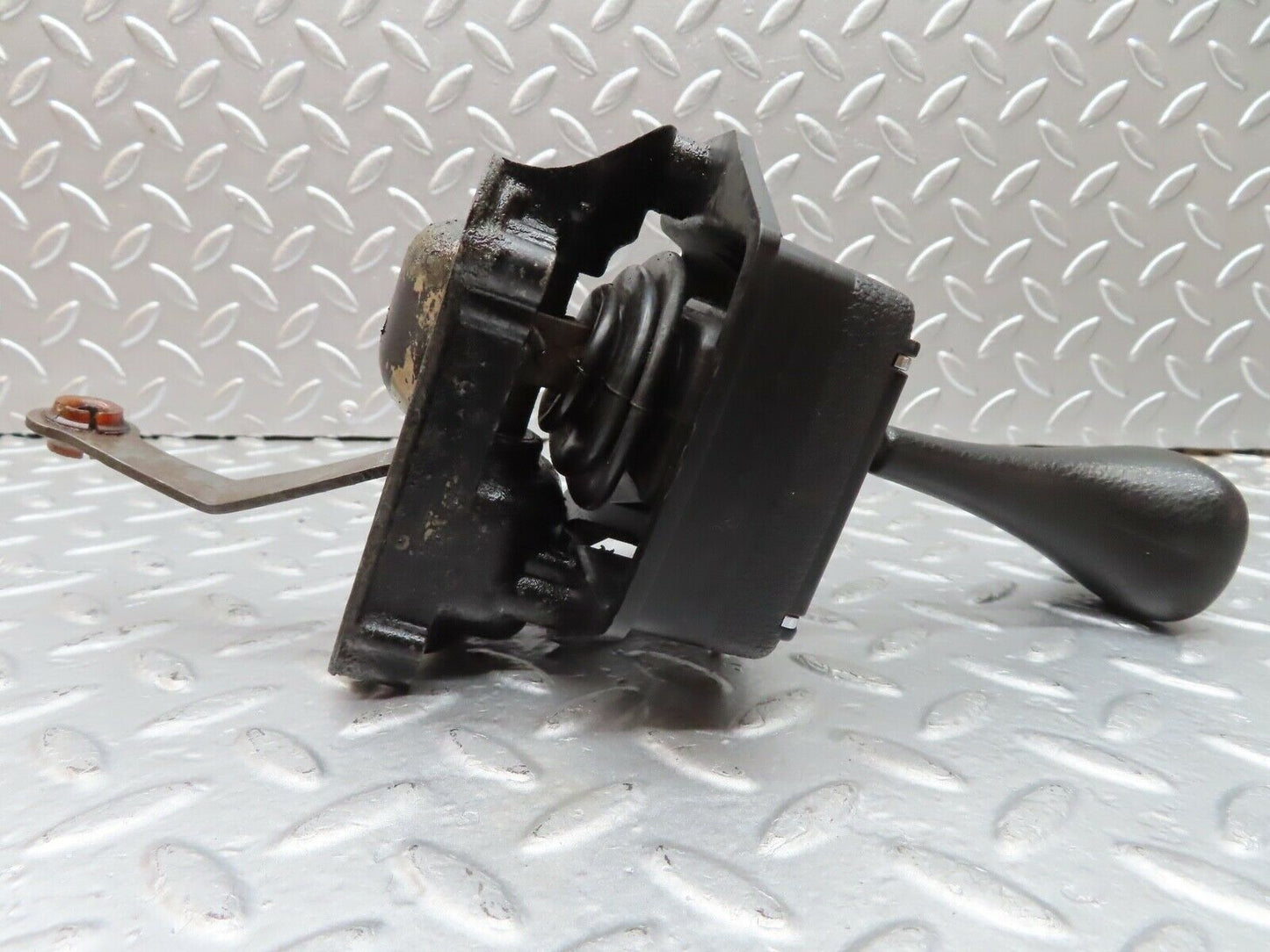 20738 Mercedes-Benz R107 450SL Coupe Gear Shift Selector