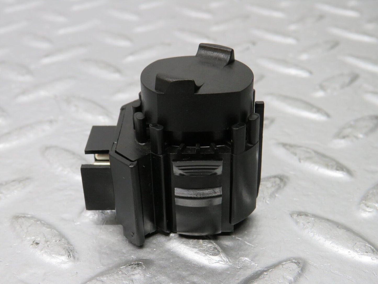 29541 Mercedes-Benz W124 230E Kick Down Switch 0025452214