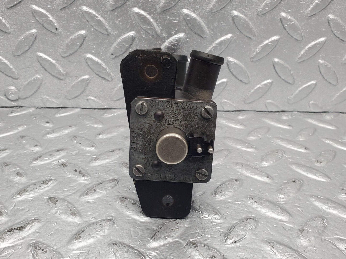 44047813