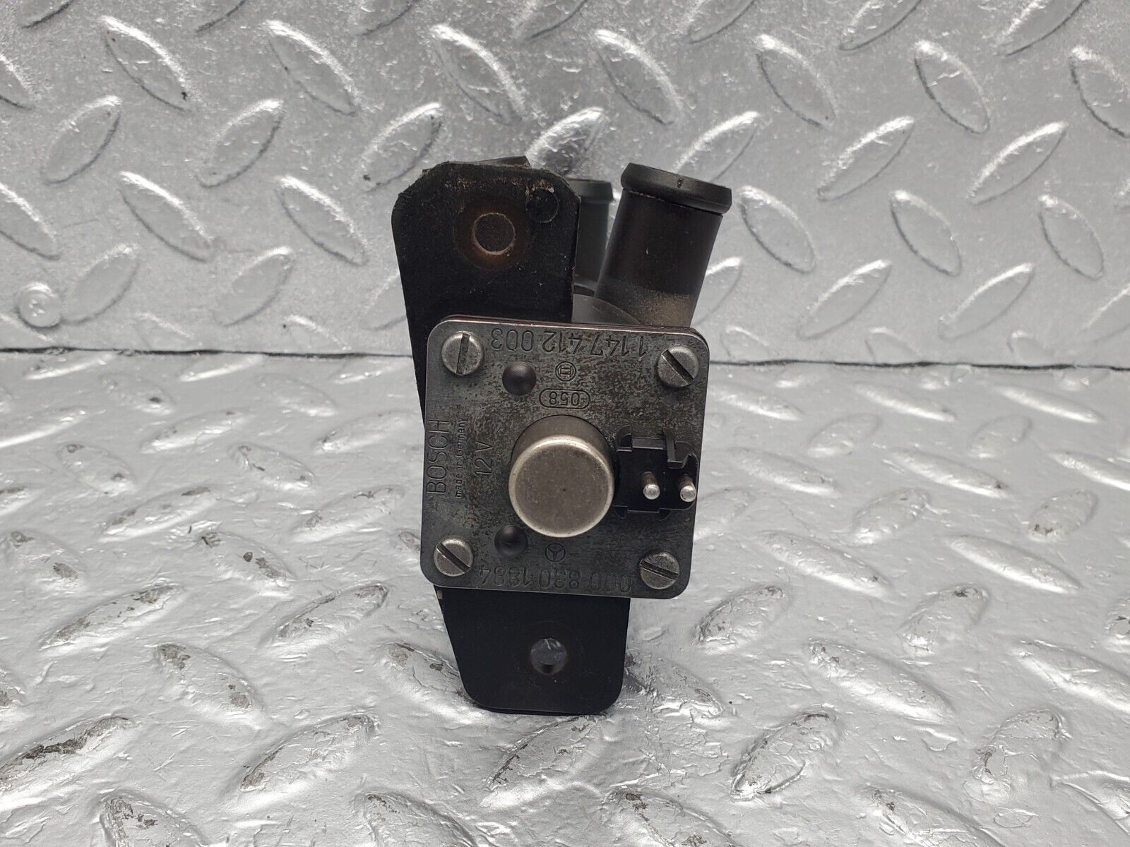 44047813