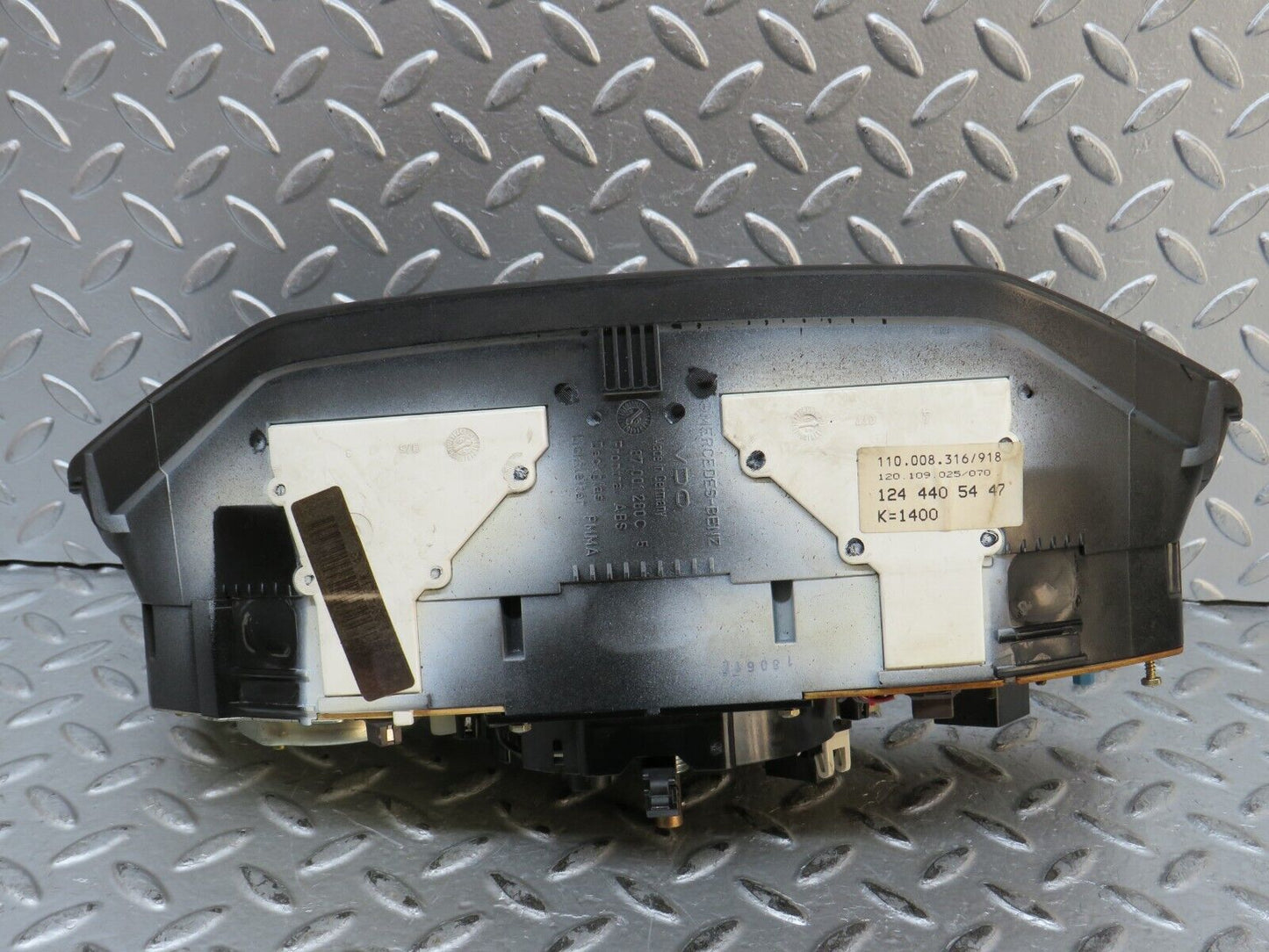 29204 Mercedes-Benz C124 320CE Coupe Instrument Cluster ASR  1244405447