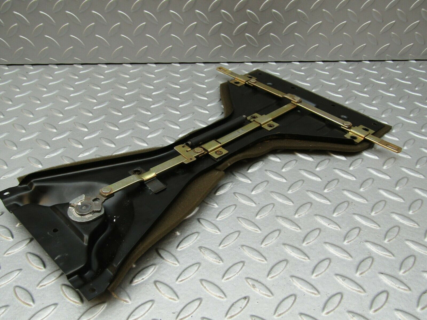 3349 Mercedes-Benz W123 230E Sunroof Manual Opener Mechanism