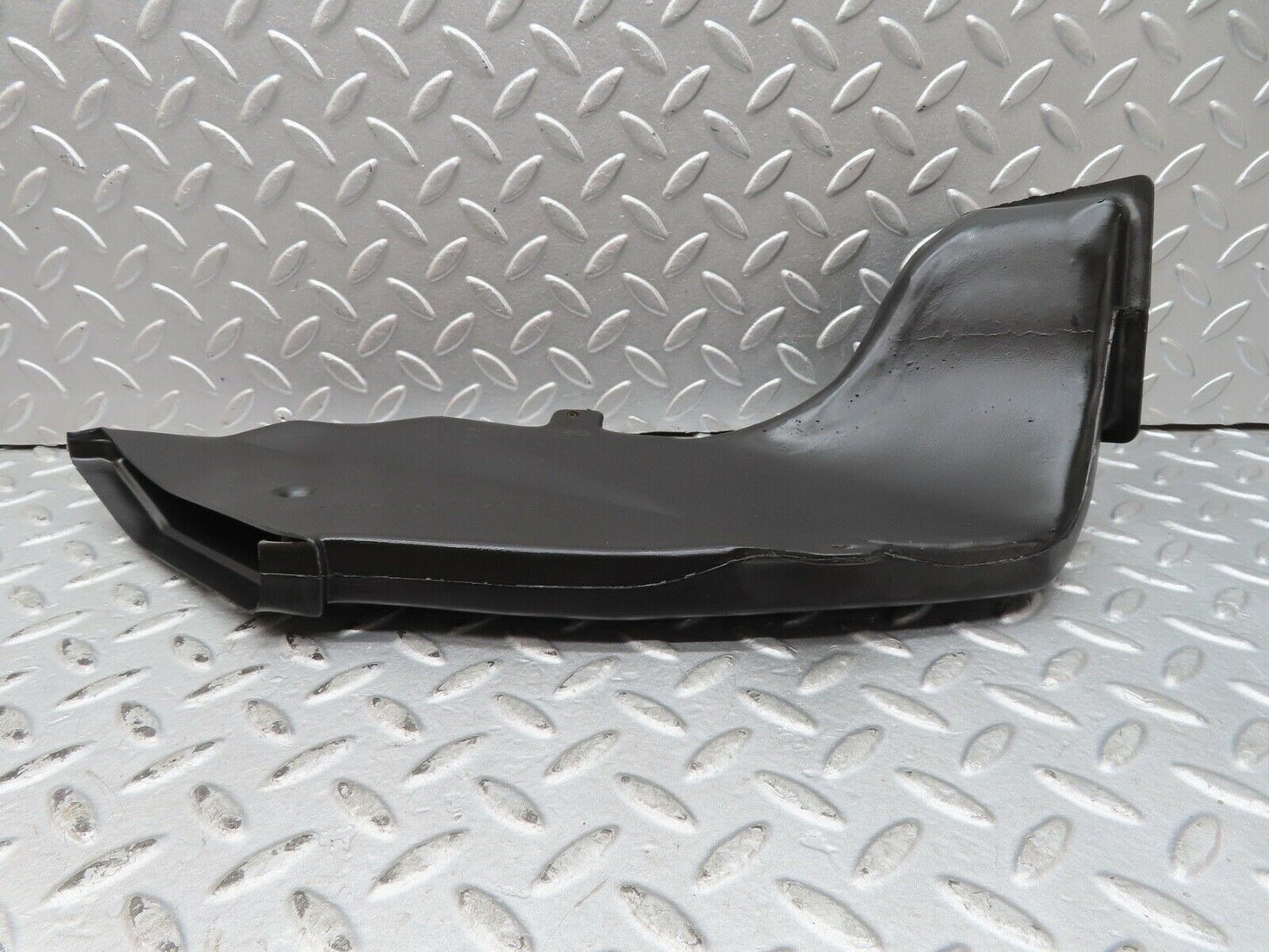 17587 Mercedes-Benz W116 450SEL Ventilation Air Duct Left Side 1168310146