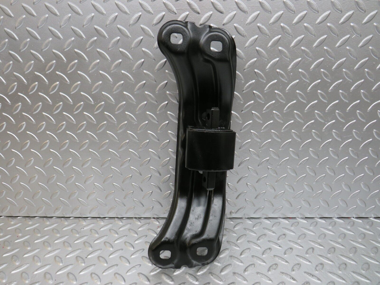 24768 Mercedes-Benz W140 S320 Gearbox Mount Bracket