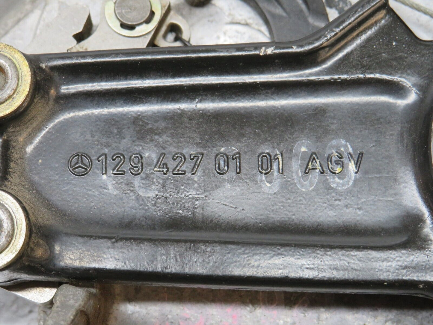 39507 Mercedes-Benz R129 320SL Coupe Parking Brake Pedal 1294270101 1294270336 1244270382
