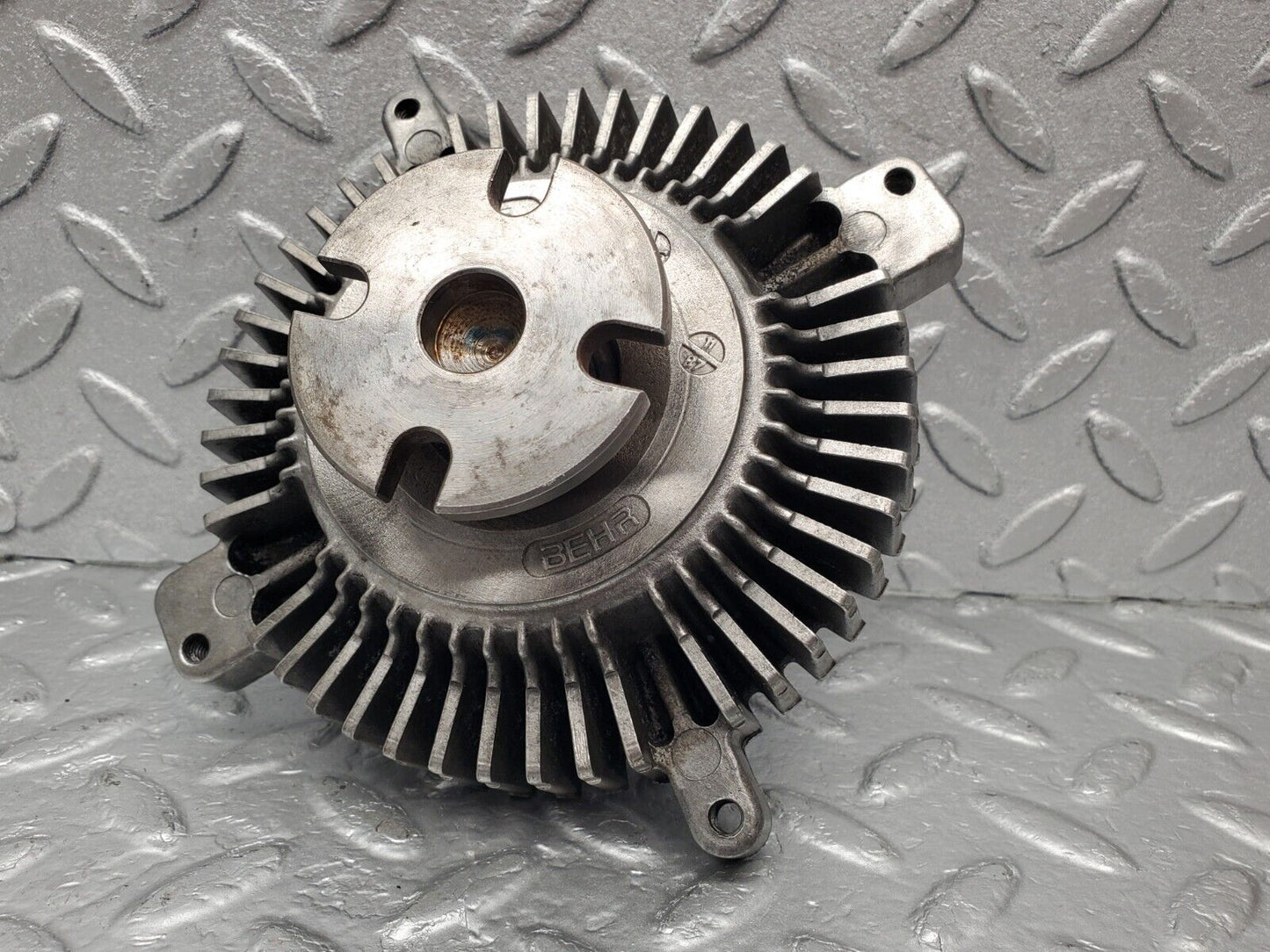 46030 Mercedes-Benz W126 420SE Engine Cooling Fan Clutch 1162001122