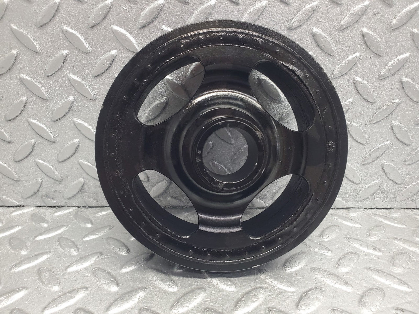 W124 Wagon crankshaft vibration damper used OEM