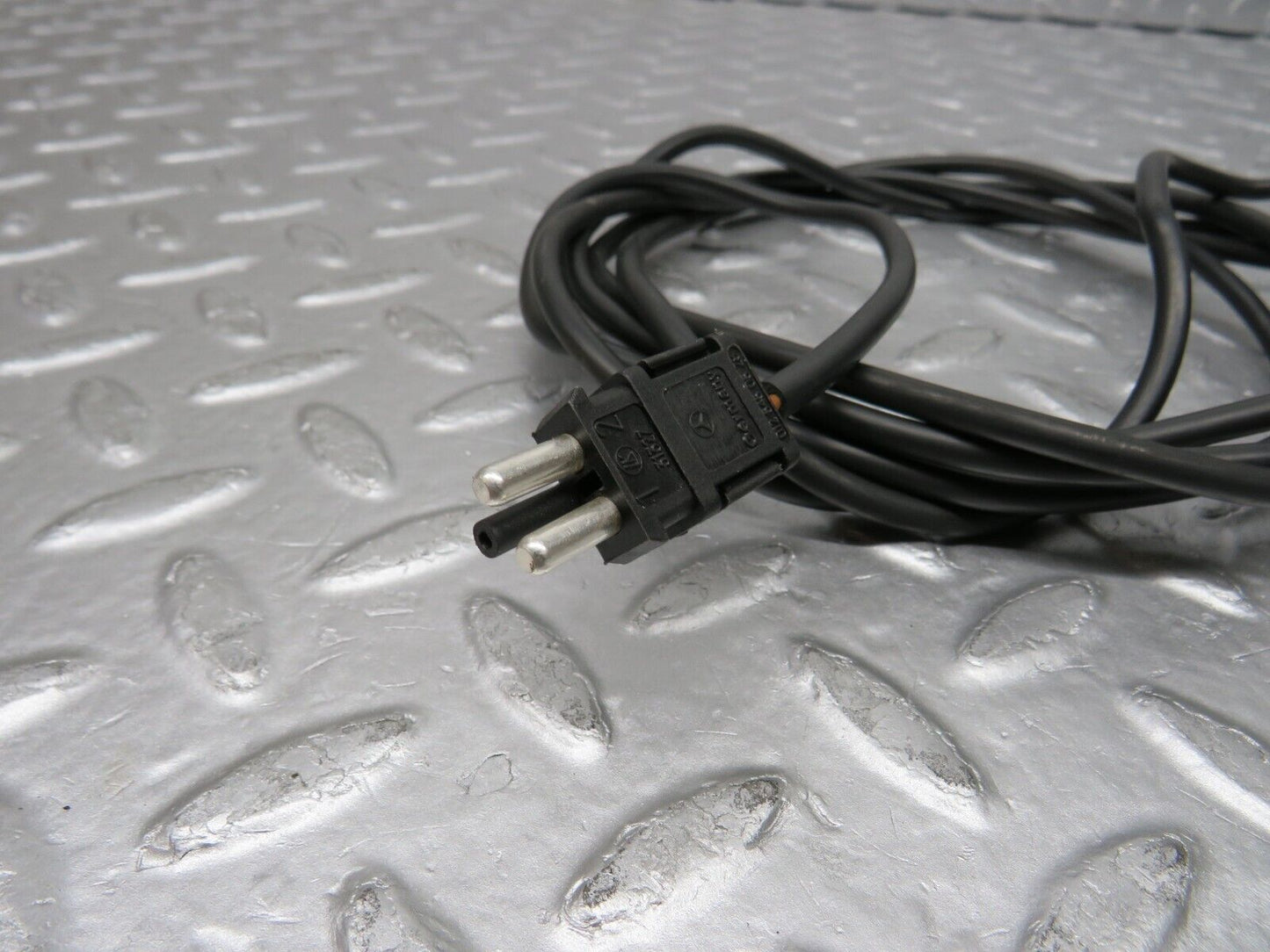 38030 Mercedes-Benz A124 320E Cabriolet Temperature Sensor 0085423117