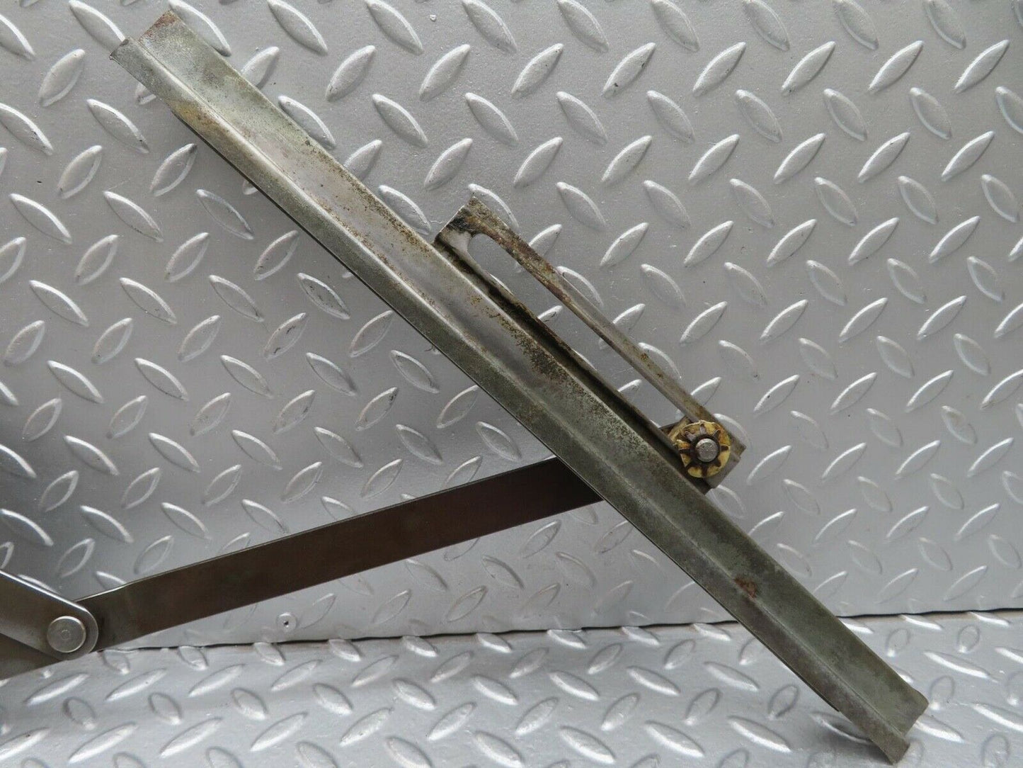 12857 Mercedes-Benz W111 220SE Front Left Manual Window Regulator
